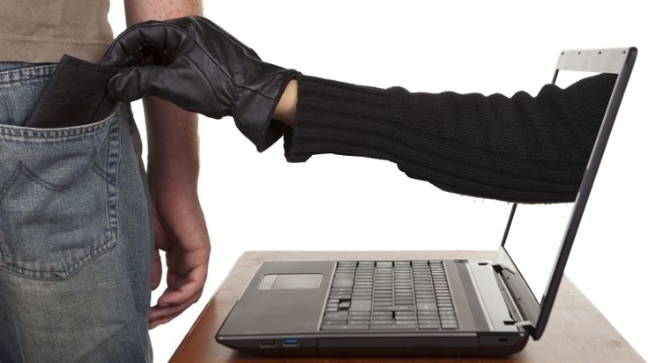 Situational awareness can help prevent online shopping scams