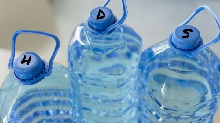 When storing drinkable water near non-drinkable water, be sure to mark the containers