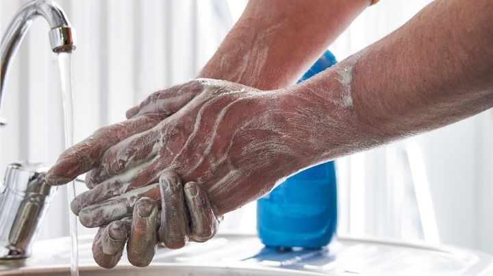 Make sure your hands are clean before handling your water storage containers