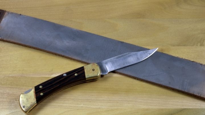 Leather straps can be used as knife sharpeners