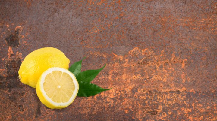 Lemons can help clean rust from knives