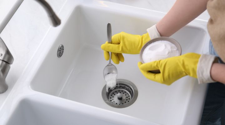 Unclogging drains is one of the more popular uses for baking soda