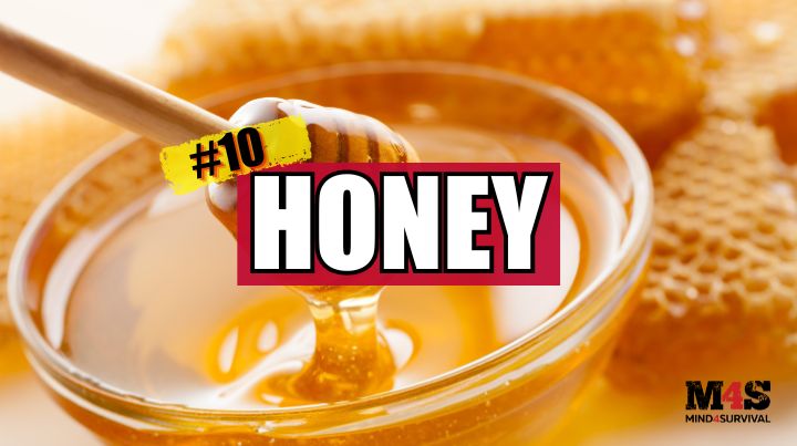 A bowl of honey surrounded by honey combs. 